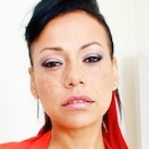 Lara Tinelli - Pornstar profile photo