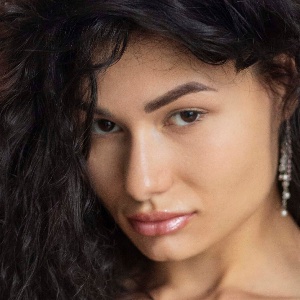 Layla Balan - Pornstar profile photo