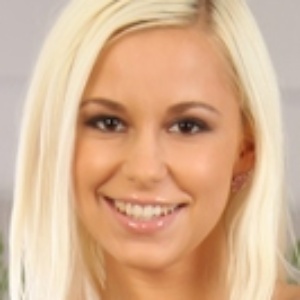 Lola Myluv - Pornstar profile photo